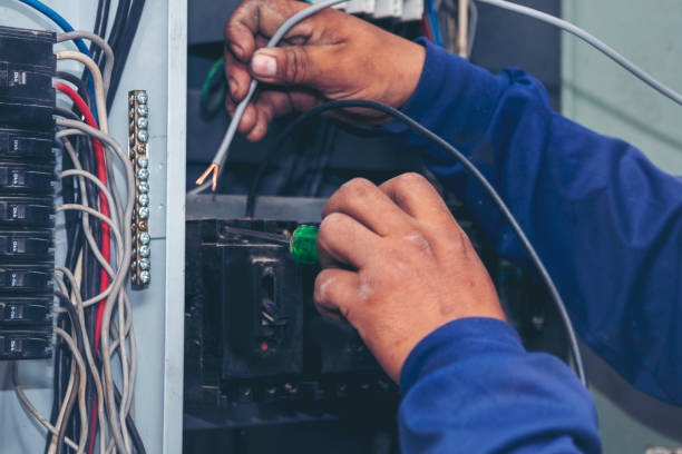 Best Licensed Electrician  in Glen Cove, NY