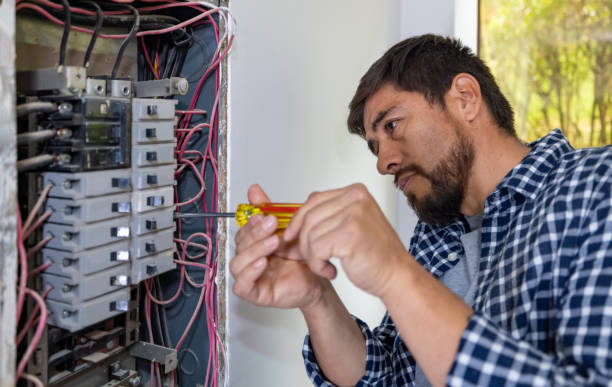 Best Electrical Outlet Repair  in Glen Cove, NY